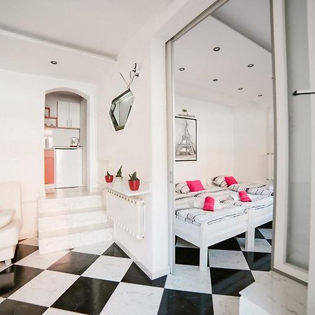 Apartman Hitno 图兹拉 外观 照片