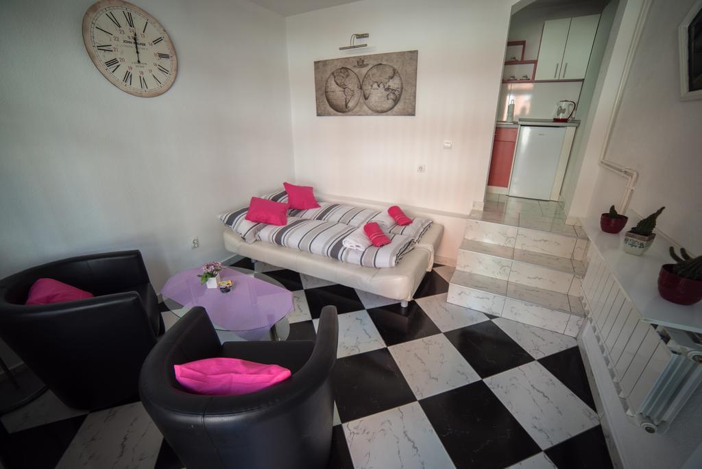 Apartman Hitno 图兹拉 外观 照片
